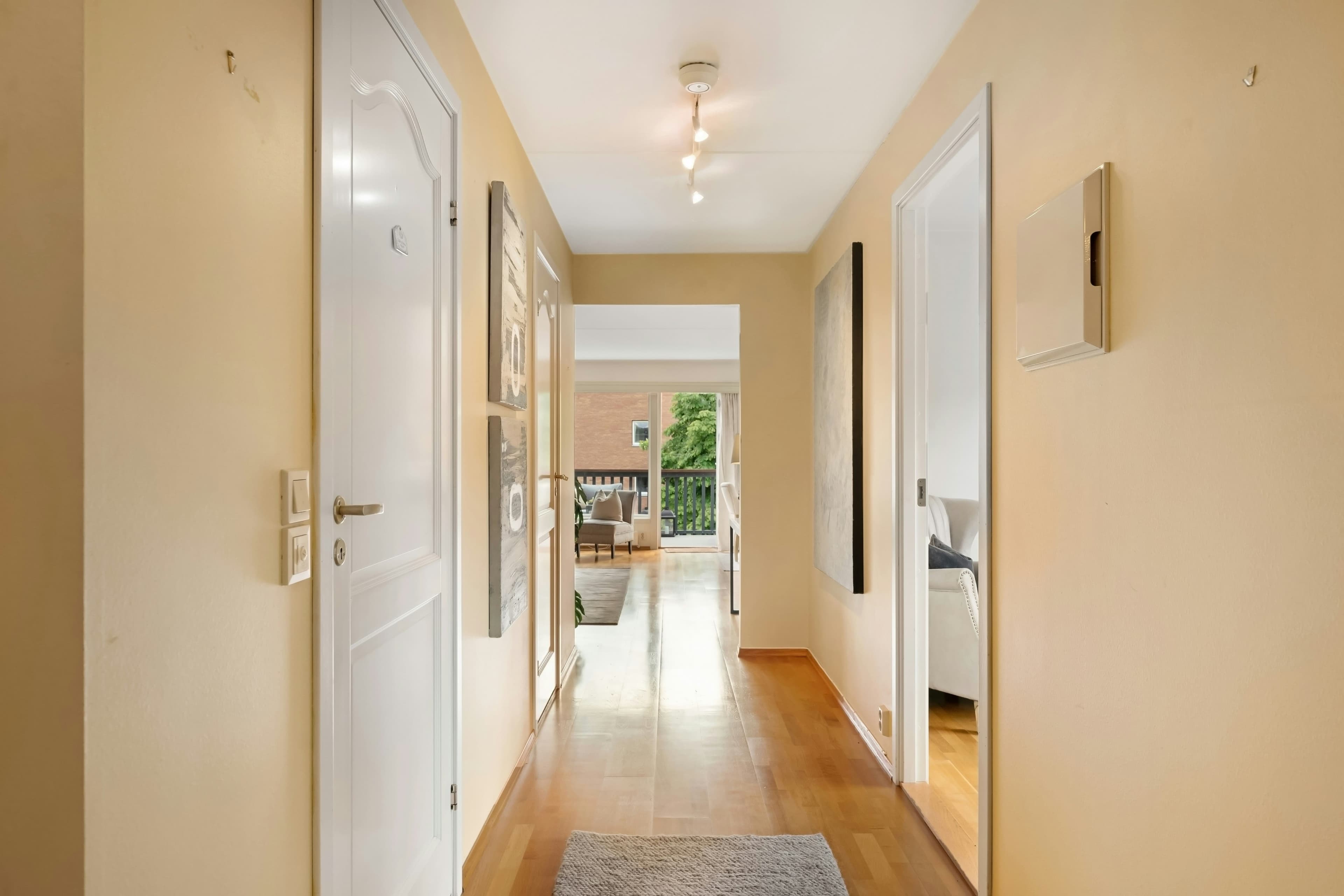 2BR | Sadaf JBR (Upgraded) - Image 2